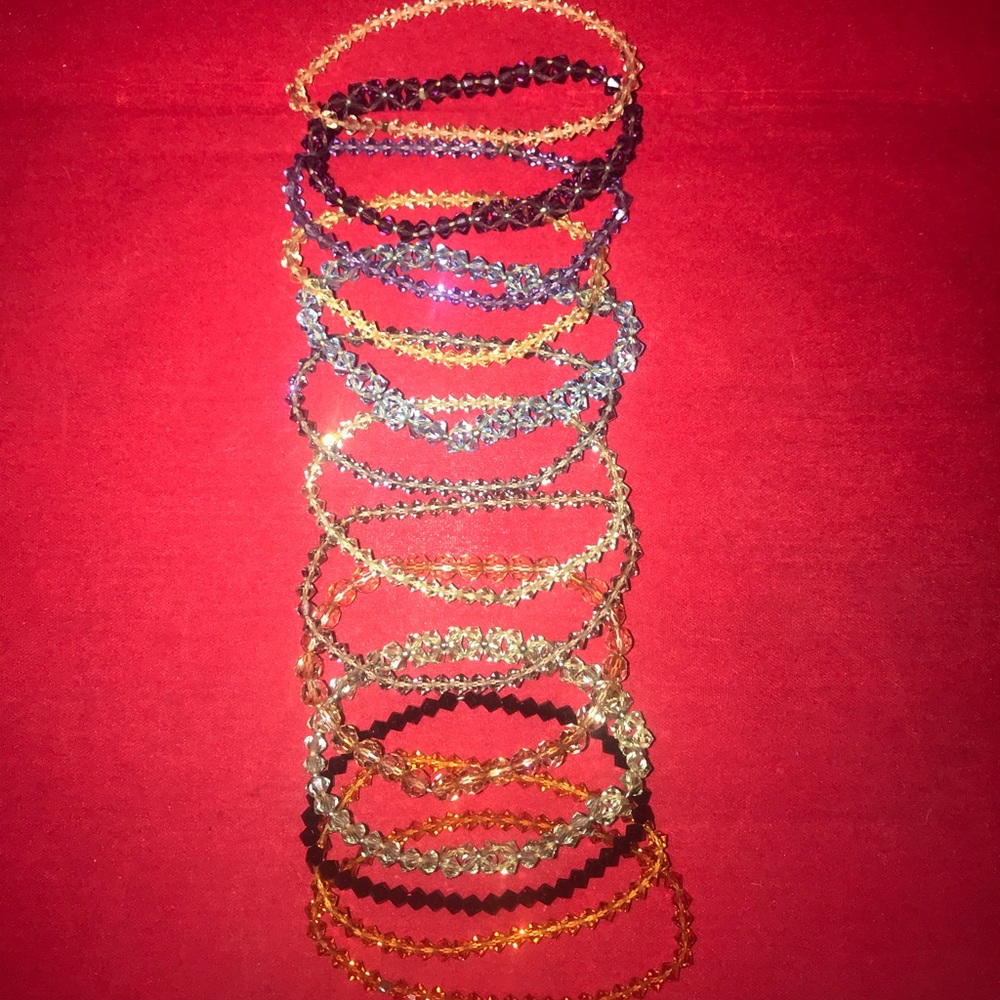 A whole bunch beaded crystal-style shiny bracelets - Picture 4 of 4